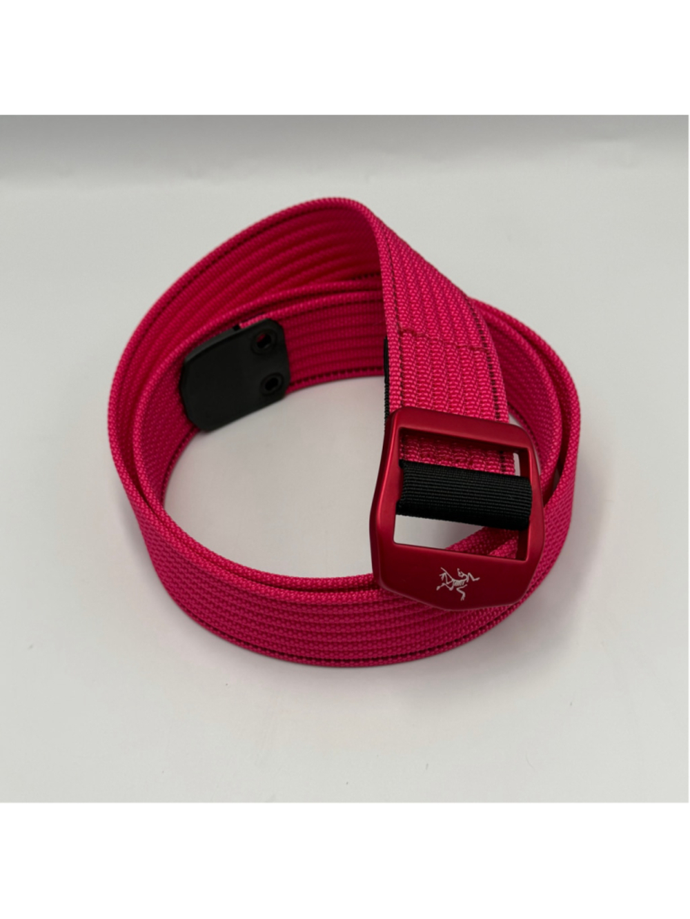 Arc'teryx Unisex Conveyer Belt Small Hot Pink Black 1.5”
Width 43” Long Nylon